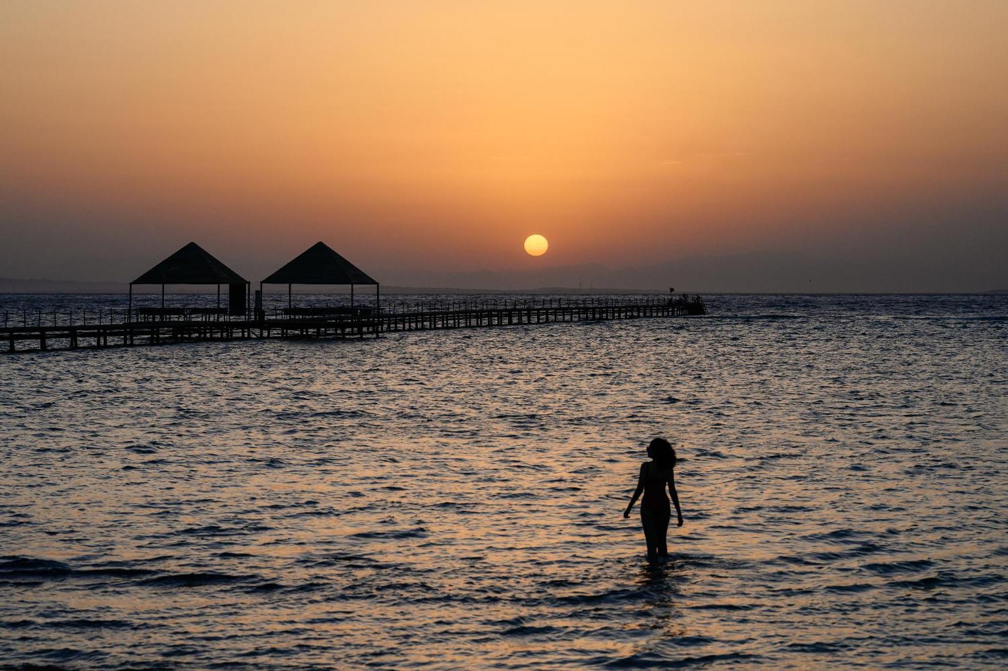 Iberotel Redsina Sharm el-Sheikh Exterior photo Sunset at the Dead Sea