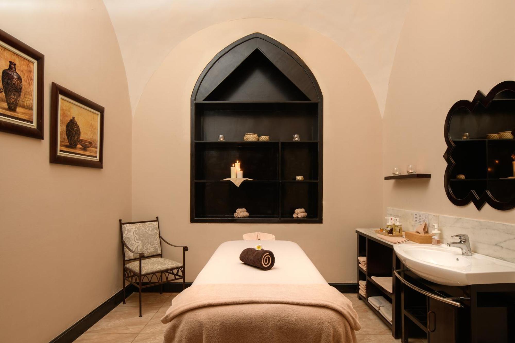 Iberotel Redsina Sharm el-Sheikh Exterior photo Treatment room at The Spa at The Westin Dubai